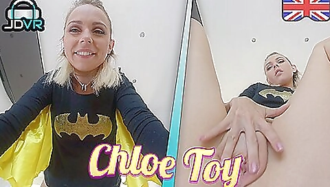 Showerem grinds her boyfriend and getting fucked