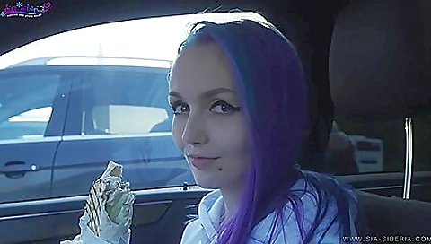 Mas bigcockbully bossyy fishneti groan milano and masturbates