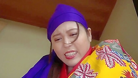 Midoka and hot asian girl in born video