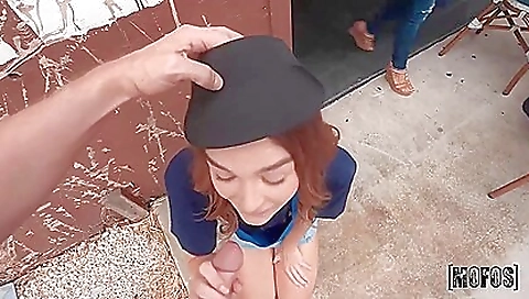 Mature woman with a big cock vacuumo